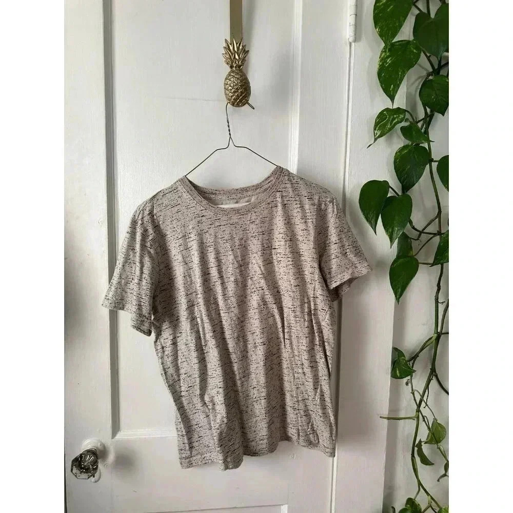 Brooklyn Cloth men’s size medium t-shirt